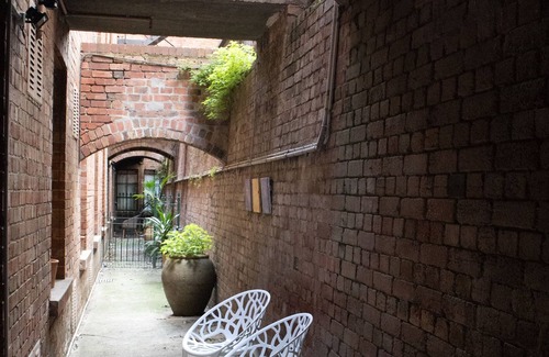 Chinatown House | Gordon Place 35