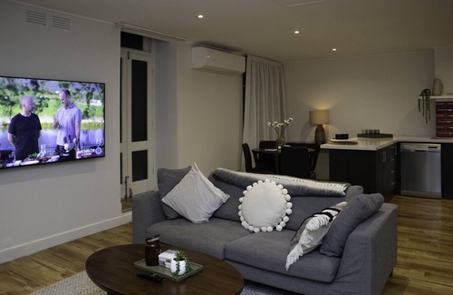 Chinatown House | Gordon Place 35