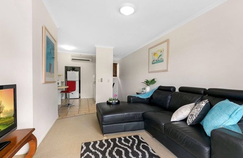 Noosaville Resort | Gorgeous 1 Bed Apartment in Luxurious Noosa Resort