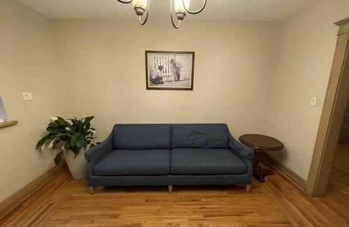 West New Haven House | Gorgeous 1st Floor Westville Apartment