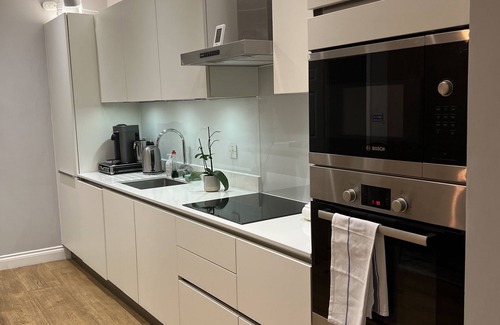 Colville Apartment | Gorgeous 2 bed 2 bath Flat in Notting Hill