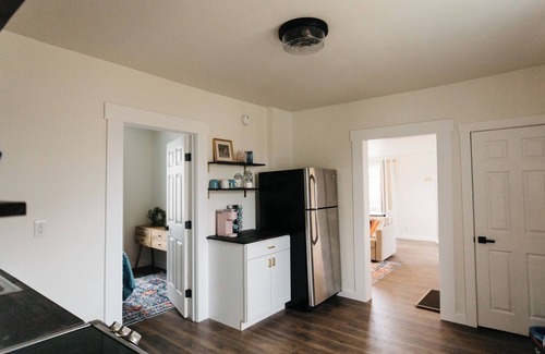 Dayton House | Gorgeous 2 Bed Home in Dayton