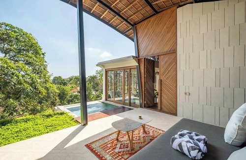 Pererenan Apartment | Gorgeous 2-BR Penthouse with Views, 800m to the Beach