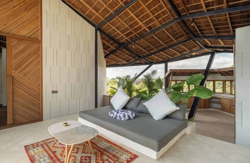 Pererenan Apartment | Gorgeous 2-BR Penthouse with Views, 800m to the Beach