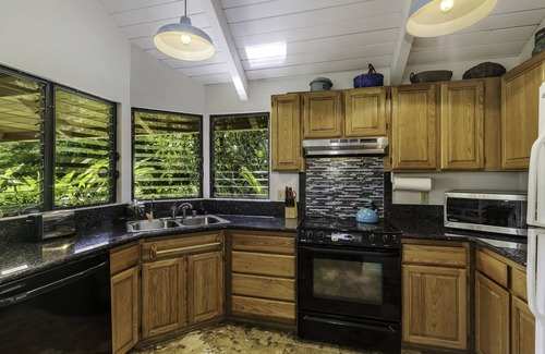 Princeville House | Gorgeous 2 BR Plantation Style Home in Princeville
