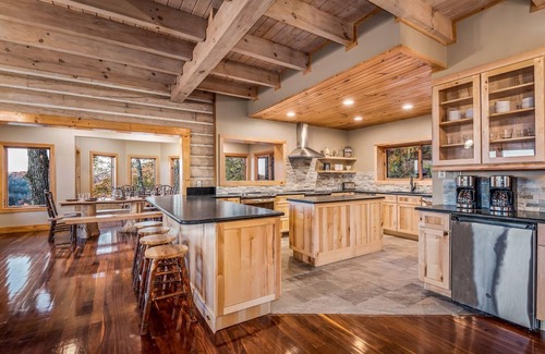 Sevierville Cabin | Gorgeous 21 acre Private Gated Estate, Mega Views, Theater, Driver Arcades