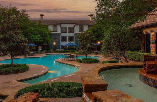 North Burnet Apartment | Gorgeous 2BR next to the Domain 4150