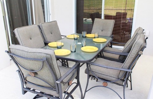 Highgate Park Villa | Gorgeous 3/2 Private Pool Home, Sleeps 7