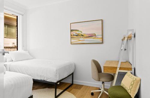 Manly Apartment | Gorgeous 3-Bed Manly Pad Short Walk to the Beach
