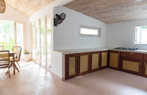 Kathaluwa Villa | Gorgeous 3 Bed Villa + Private Pool 250m to Beach