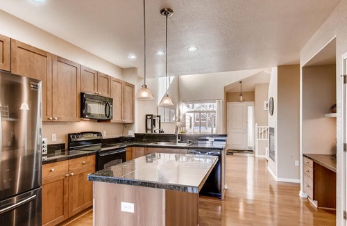 Highlands Ranch House | Gorgeous 3 Bedroom in gated Palomino Park