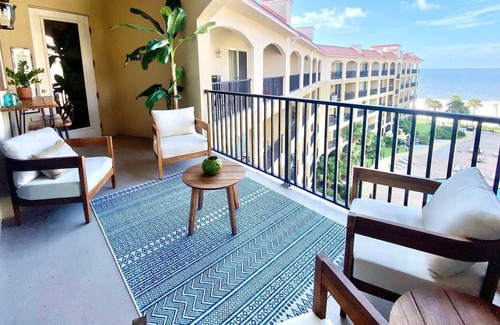 Henderson Point Condo | Gorgeous 3 bedroom 2 bath condo at Inn by the Sea