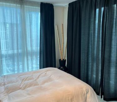 Vauxhall Apartment | Gorgeous 3 Bedroom flat in Vauxhall with City Views