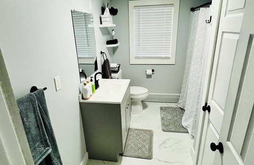 New Britain Apartment | Gorgeous 3-bedroom apartment in New Britain with WiFi, AC