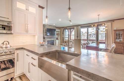 Stratton Mountain Condo | Gorgeous 3Bed/3Bath Unit-Perfect Location-Walk2All