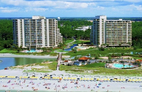 Briarcliffe Acres Condo | Gorgeous 3BR/2BA 7th floor Oceanfront condo! Amazing view & Beach locker!