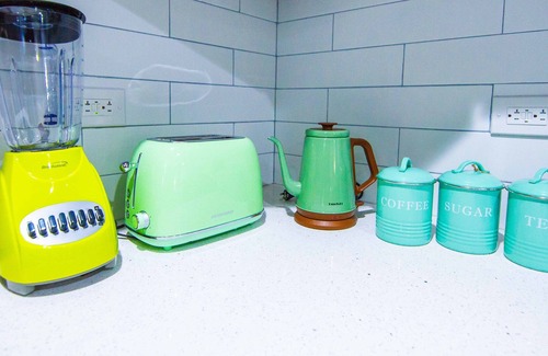 East New York Apartment | ✪Gorgeous 3BR✪ 5mins➜Trains ✪ Long Stays Discounts