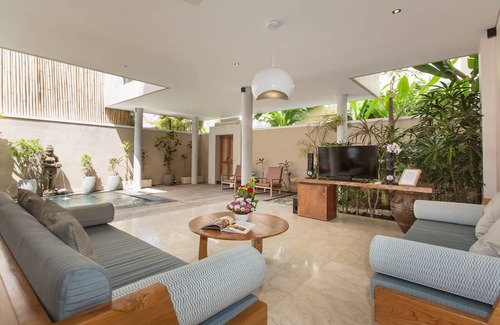 North Legian Villa | Gorgeous 3BR Villa, Near Padma Beach - W/DAILY HOUSE KEEPING!