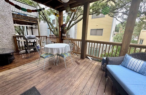 Saint Simons Island House | Gorgeous 4-bedroom townhome, sleeps 12 and only 700 steps to the beach!