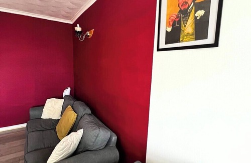 St. Johns Wood Apartment | Gorgeous 4-bedroom apartment with AC in lovely London