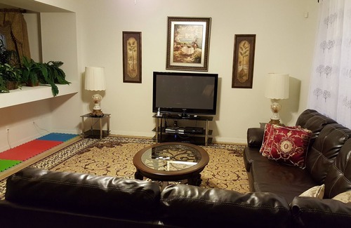 Sunrise Lakes Villa | Gorgeous 4 Bedroom Villa, Private Pool - Minutes away from Disney World