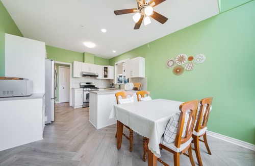 Dunbar House | Gorgeous 4 Beds House Close to UBC and Downtown