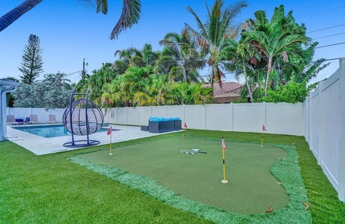 Deerfield Beach Villa | Gorgeous 4BR Brand new HTD Pool & Jacuzzi 1Mile
