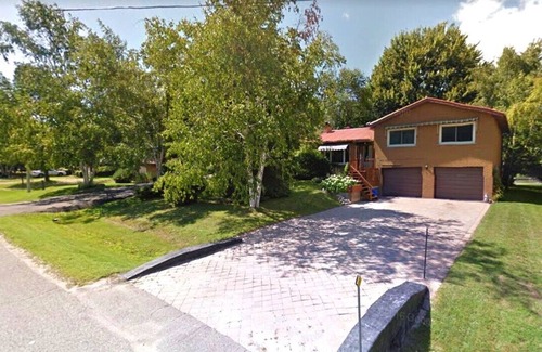Lagoon City Cottage | Gorgeous 5 Bedrooms Waterfront @ VENICE of CANADA