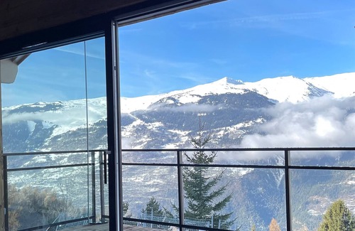 Montalbert Ski Chalet | Gorgeous 6-room chalet, jacuzzi and sauna, near slopes in La Plagne Montalbert