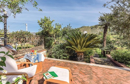 Castellabate Apartment | Gorgeous apartment in Castellabate SA