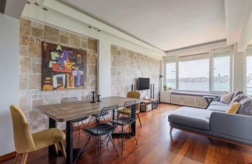 Uskudar Apartment | Gorgeous Bright 2bed1bath Bosphorus Views! #356