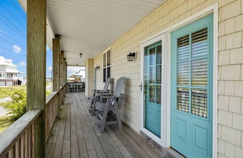 Morehead City House | Gorgeous By the Bay House: Downtown Morehead City