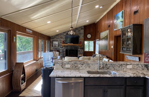 New Fairfield House | Gorgeous Candlewood Isle Lake View Home