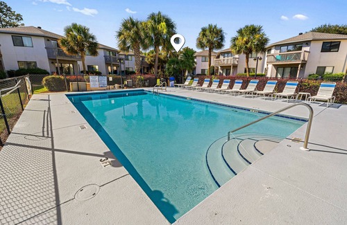 Miramar Beach Condo | Gorgeous coastal condo with shared pool, beach access & close to shopping