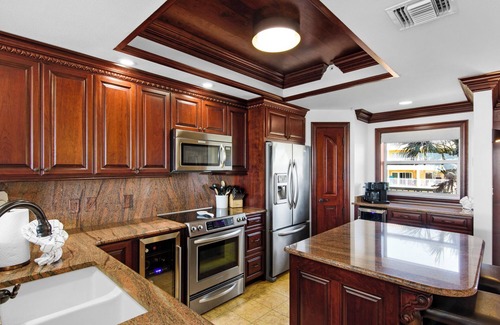 Emerald Waters Village Condo | Gorgeous Condo at Mediterranea!