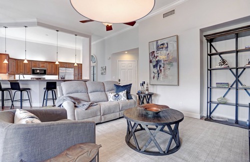 Pelican Bay Condo | Gorgeous Condo in Pelican Bay