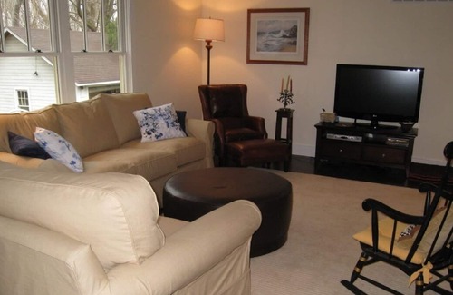 Lakeside Cottage | Gorgeous Cottage on private ravine just steps from Lake Michigan