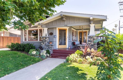 South Park House | Gorgeous Cozy Eclectic Craftsman House. Minutes to Downtown. Best Location!