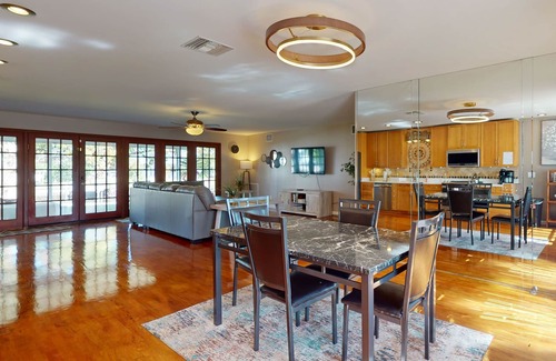Bay Crest Park House | Gorgeous dog-friendly waterfront oasis with patio, fire pit, & amazing views