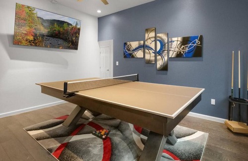 Dallas House | Gorgeous Downtown 4 Bedroom