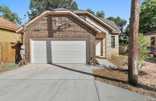 Dallas House | Gorgeous Downtown 4 Bedroom