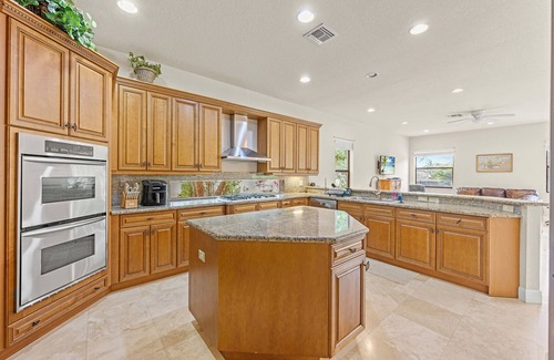 Versailles House | Gorgeous Estate Water front, private community