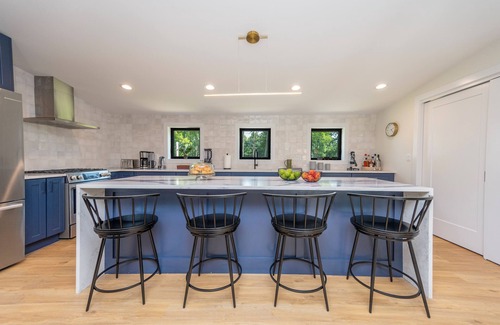 Three Oaks House | Gorgeous Estate With Pool, Hot Tub, and MORE!