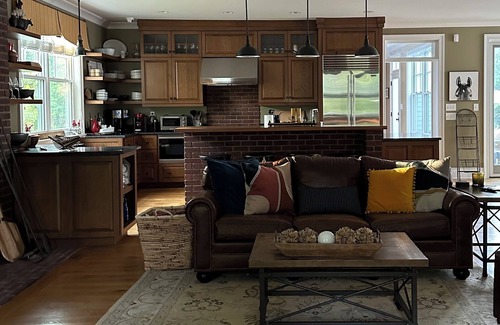 Saratoga Springs House | Gorgeous farmhouse minutes from racetrack. Pet Friendly!