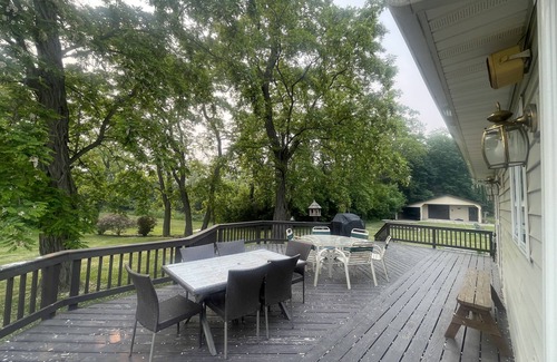 Town of Torrey House | Gorgeous Farmhouse with lake view