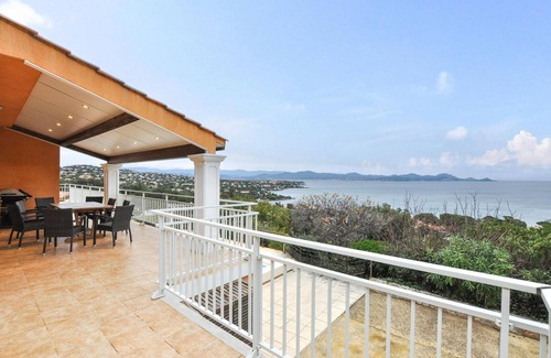 Les Issambres House | Gorgeous home in Roquebrune-sur-Argens