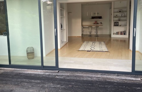 Hietzing Apartment | Gorgeous garden loft with a view