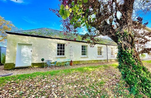 Monkswood Cottage | Gorgeous Georgian Cottage, Hampers, Fast Wifi, Pets Welcome!