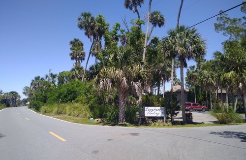 Crystal River Condo | Gorgeous getaway tucked in Eco Village of Sawgrass Landing in Crystal River, Fl.
