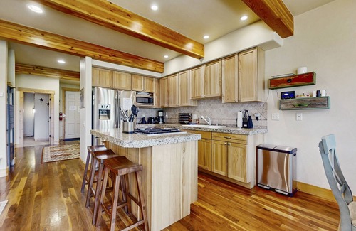 McCall House | Gorgeous golf course townhome with great views, gas fireplace, EV charger